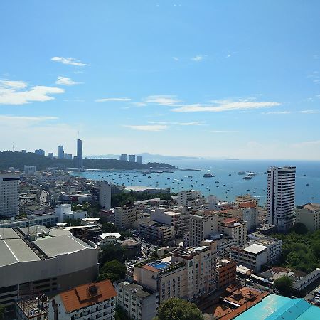 The Base Pattaya 芭提雅基地公寓 Экстерьер фото