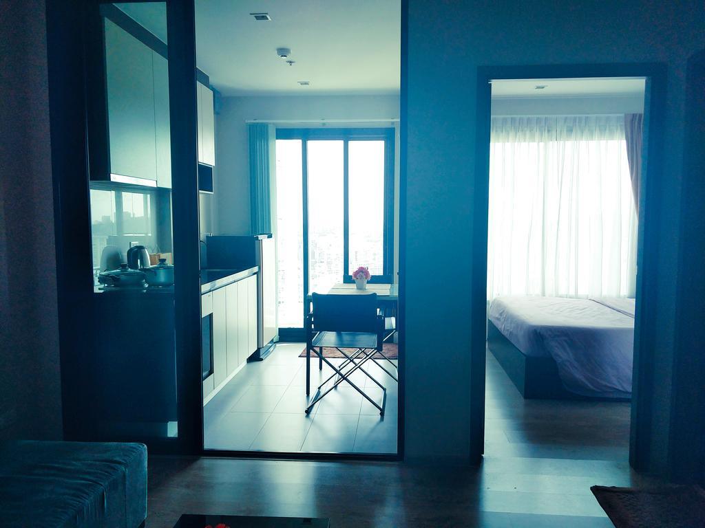 The Base Pattaya 芭提雅基地公寓 Экстерьер фото