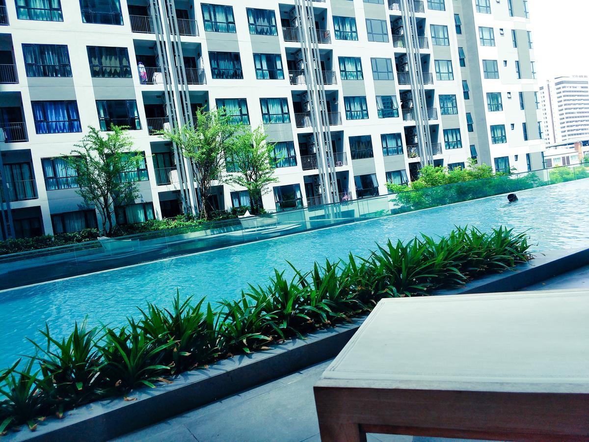 The Base Pattaya 芭提雅基地公寓 Экстерьер фото